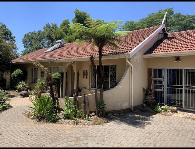 4 BEDROOM HOUSE FOR SALE IN BEYERS PARK